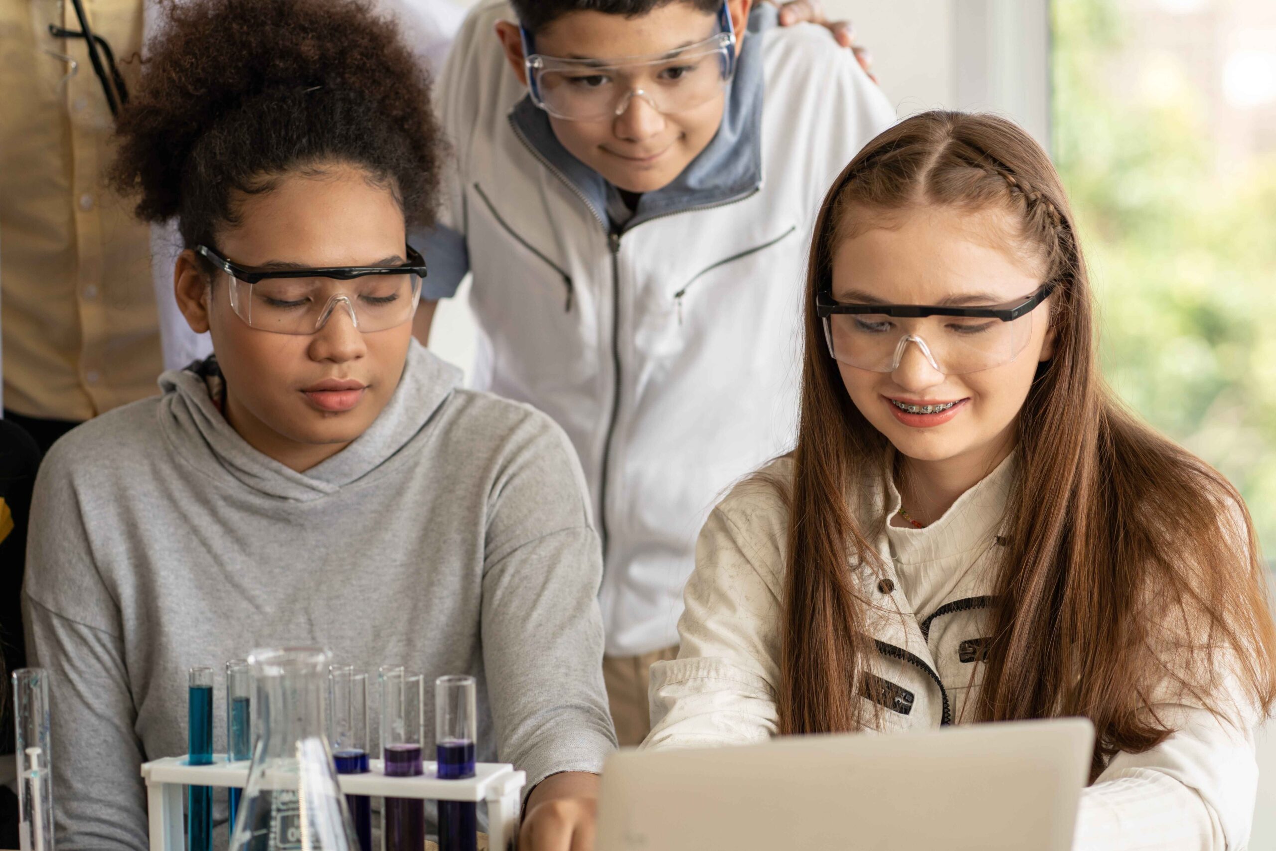 Chemistry Online Tuition: Ace Your Exams with Experts!